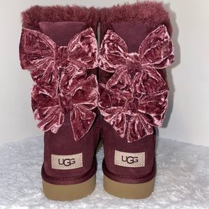 UGG 💗 Bailey Bow Crushed Velvet 
New in original box
Wild grape color size 9